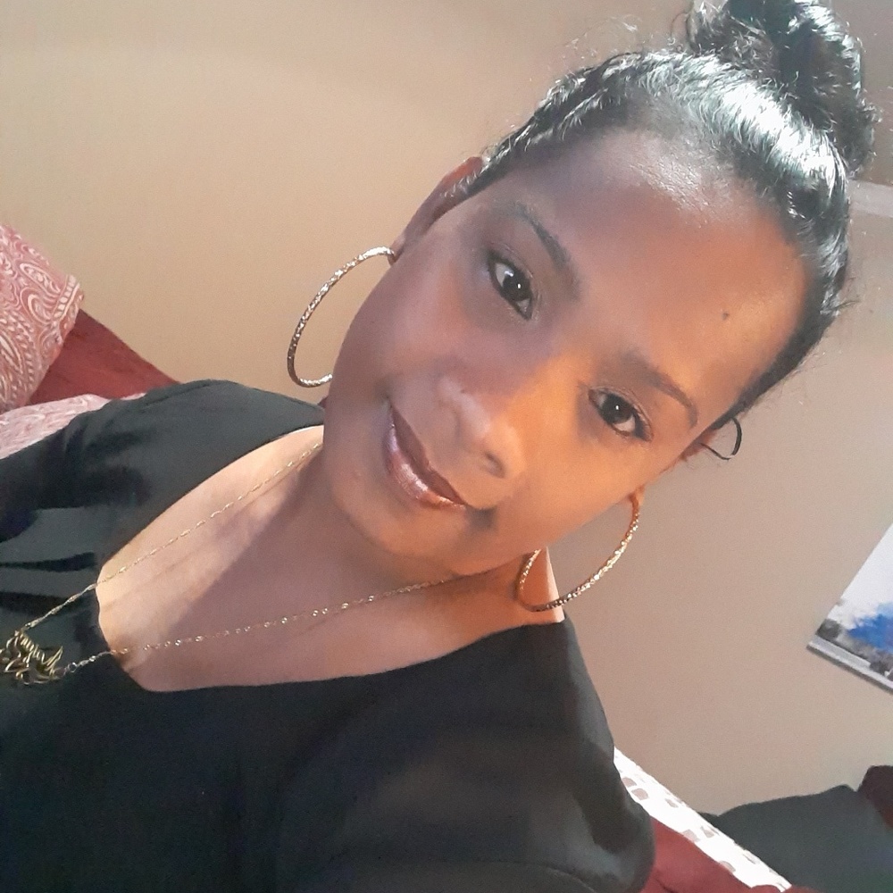 Meet your Posher, Roseann